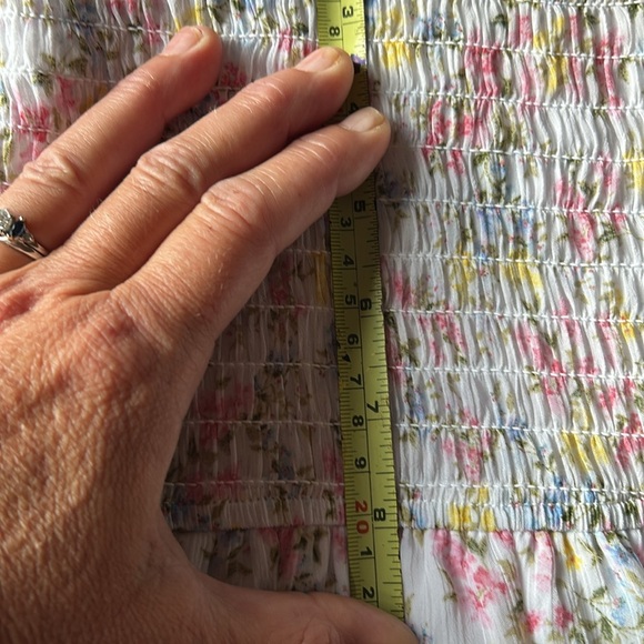 Altar ‘d state dress - Picture 7 of 8